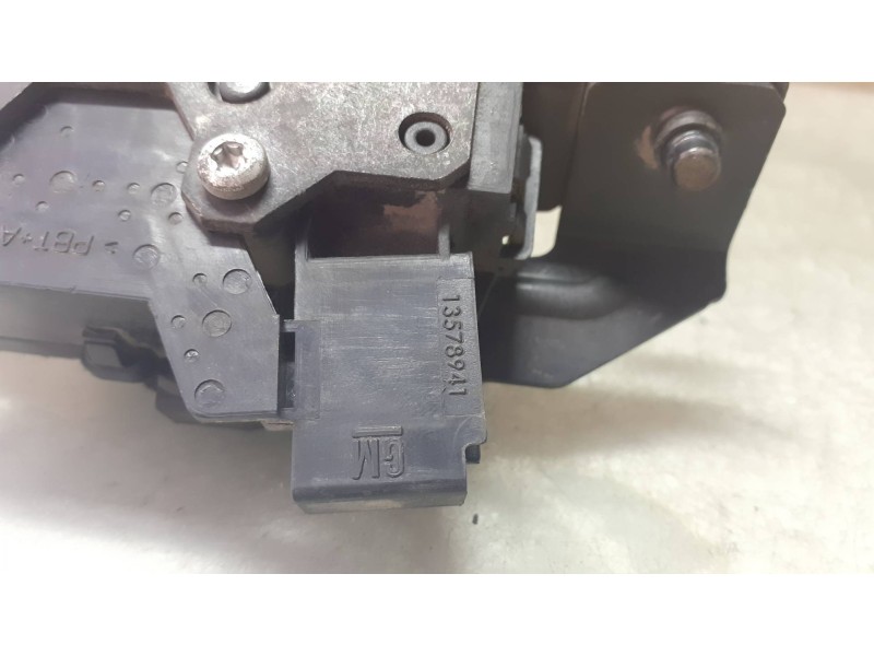 Recambio de cerradura maletero / porton para chevrolet orlando lt+ referencia OEM IAM 13578941  