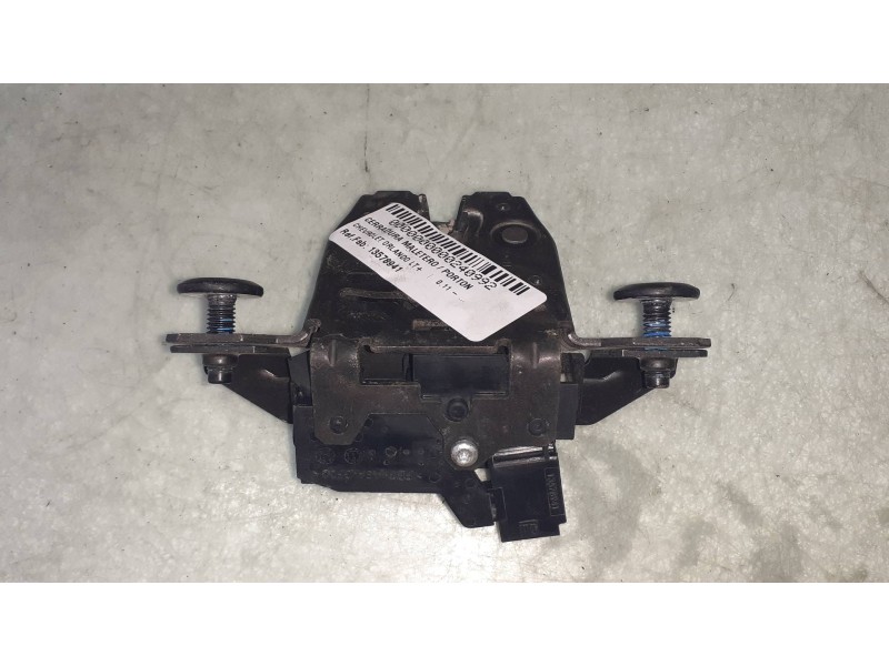 Recambio de cerradura maletero / porton para chevrolet orlando lt+ referencia OEM IAM 13578941  