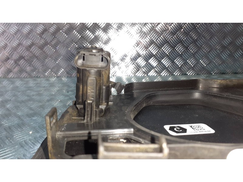 Recambio de tapa exterior combustible para ford kuga plug-in hybrid st-line referencia OEM IAM LU5A405C54BA LJ6B10C706 ELECTRICO