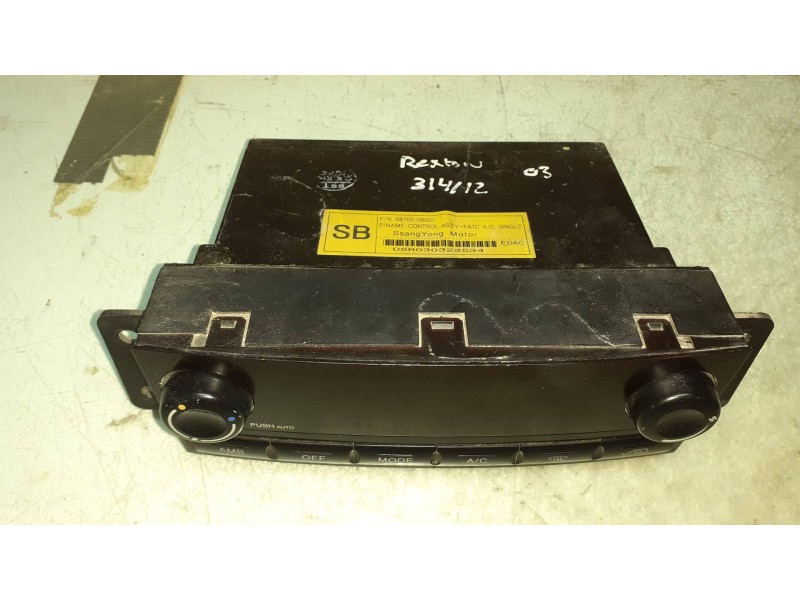 Recambio de mando climatizador para ssangyong rexton rx 290 plus referencia OEM IAM 6870008021  