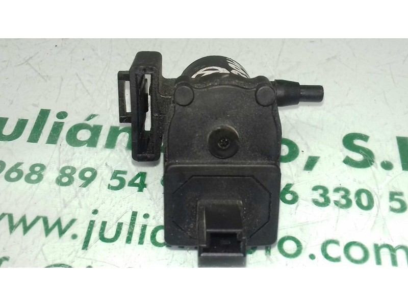 Recambio de valvula aire adicional para mercedes-benz clase c (w203) berlina 200 compressor (203.042) referencia OEM IAM A203900