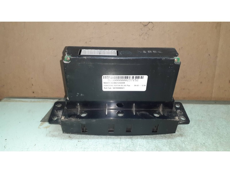 Recambio de mando climatizador para ssangyong rexton rx 290 plus referencia OEM IAM 6870008021  