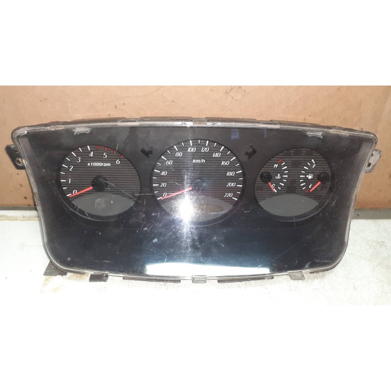 Recambio de cuadro instrumentos para ssangyong kyron 200 xdi limited referencia OEM IAM 8022009100  