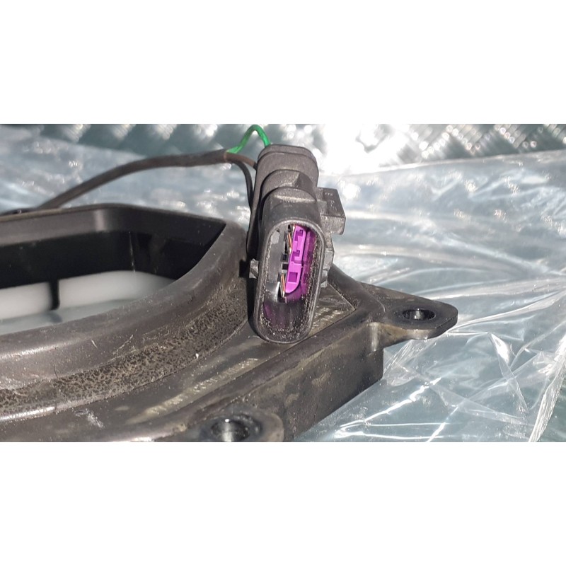 Recambio de tapa exterior combustible para ford kuga plug-in hybrid st-line referencia OEM IAM LB5B10C714BB LB5B10C714A CERRADUR