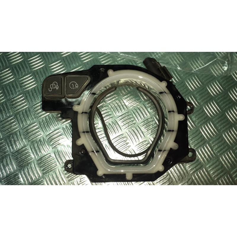 Recambio de tapa exterior combustible para ford kuga plug-in hybrid st-line referencia OEM IAM LB5B10C714BB LB5B10C714A CERRADUR