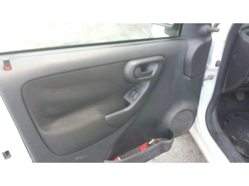 opel combo (corsa c) del año 2009