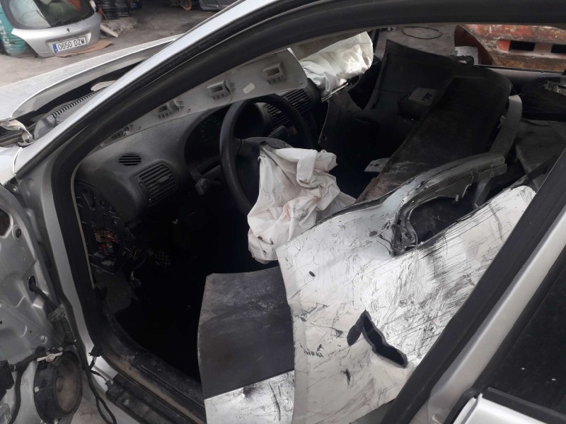 seat toledo (1m2) del año 2001