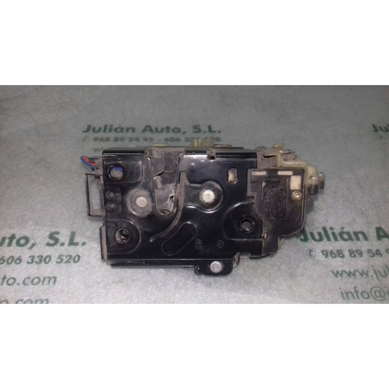 Recambio de cerradura puerta delantera derecha para seat ibiza (6l1) f.r. referencia OEM IAM 3B1837016BQ AZUL 4+4 PINES