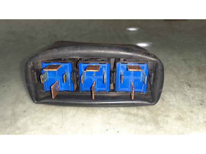 Recambio de rele para kia rio 1.5 crdi ex1 referencia OEM IAM 952703A005  