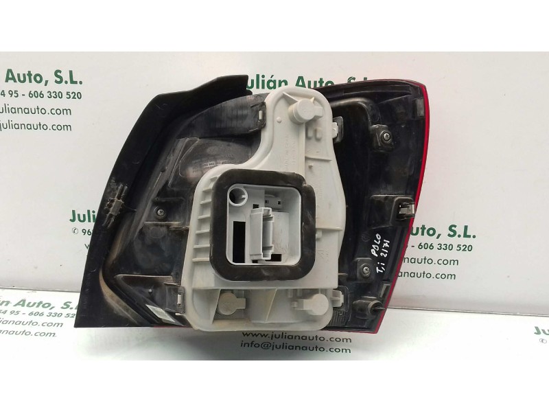 Recambio de piloto trasero izquierdo para volkswagen polo (6r1) advance referencia OEM IAM 6R0945095 6R0945111 6R0945095