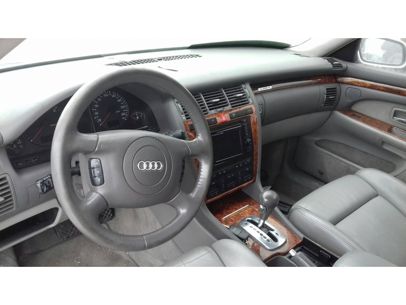 audi a8 (d2) del año 2000