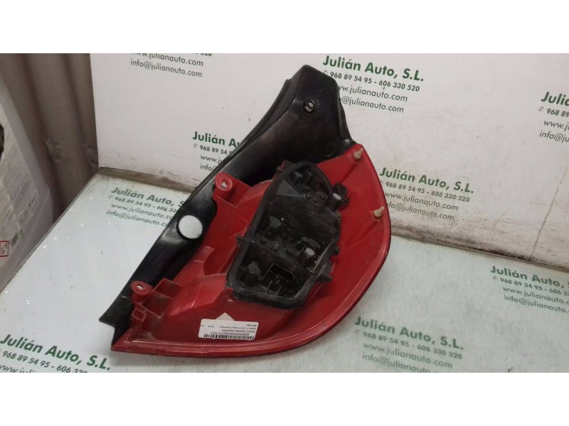 Recambio de piloto trasero izquierdo para renault clio iii confort expression referencia OEM IAM   