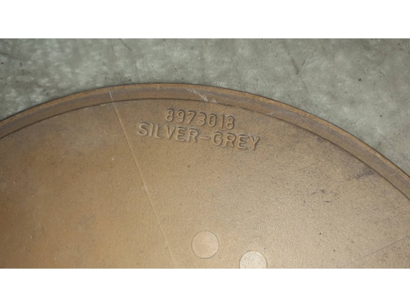 Recambio de tapacubos para saab 900 berlina referencia OEM IAM 8987620A 8973018 1 TAPA