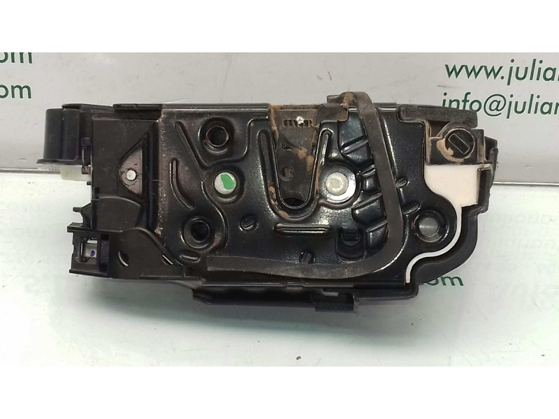 Recambio de cerradura puerta delantera derecha para volkswagen polo (6r1) advance referencia OEM IAM 5K1837016D  