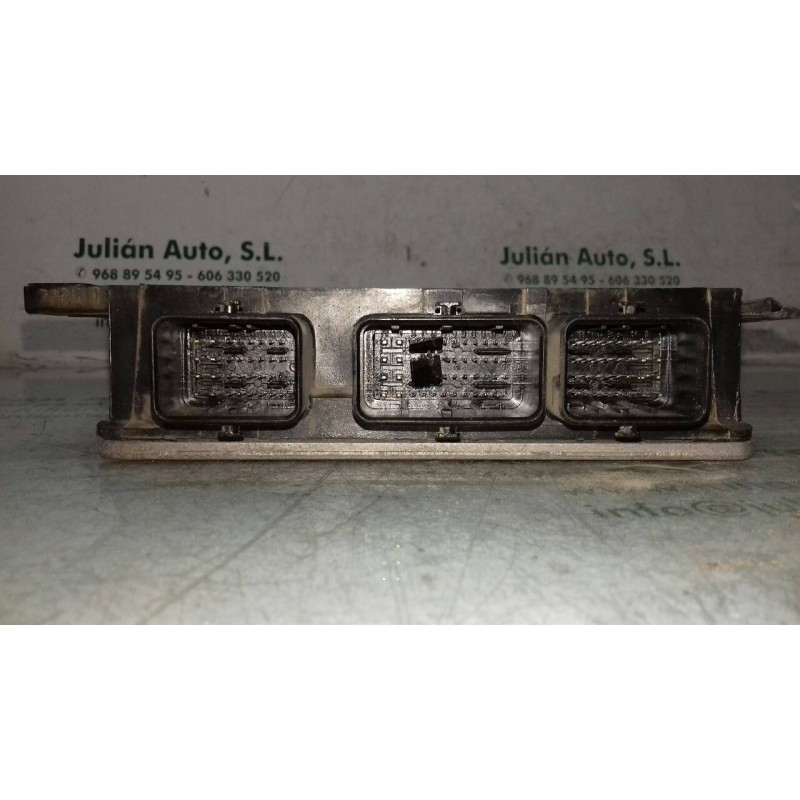 Recambio de centralita motor uce para renault clio iii confort expression referencia OEM IAM 8200399038 R0410B034C DELPHI