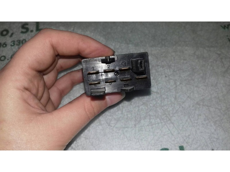 Recambio de warning para audi a4 berlina (b5) 1.8 referencia OEM IAM 8D0941509  