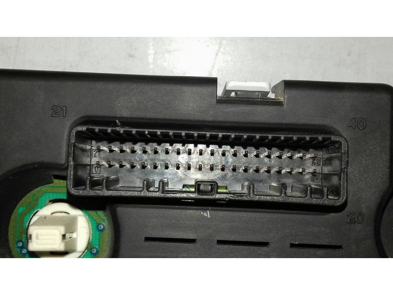 Recambio de cuadro instrumentos para renault modus luxe privilege referencia OEM IAM 8200418021D P8200418021D 