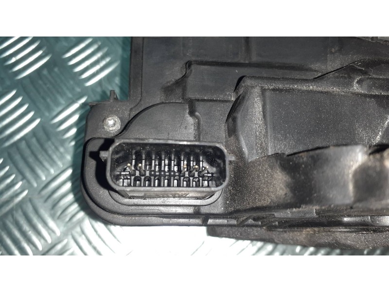 Recambio de cerradura puerta trasera izquierda para ford kuga plug-in hybrid st-line referencia OEM IAM LJ6AA26413AF  E19831104