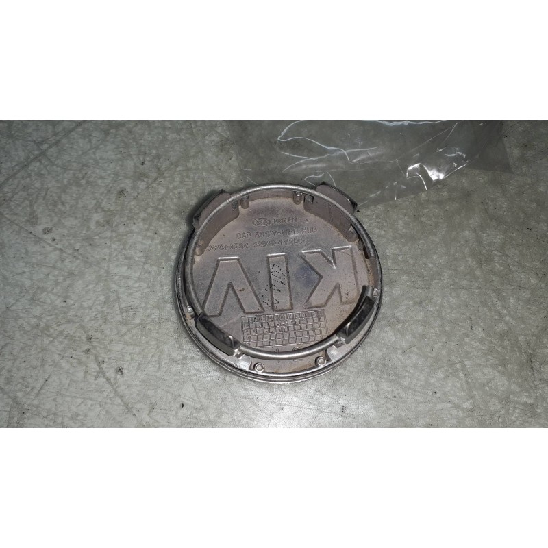 Recambio de tapacubos para kia sportage referencia OEM IAM 529601Y200  1 TAPA Recambio de tapacubos para kia sportage referencia OEM IAM 529601Y200  1 TAPA