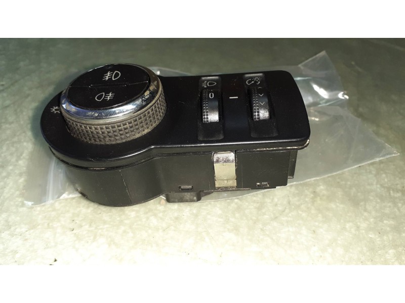 Recambio de mando luces para chevrolet orlando lt+ referencia OEM IAM 13301752 CONECTOR 9 PINES ANTINIEBLAS