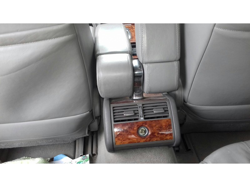 audi a8 (d2) del año 2000