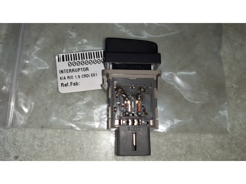 Recambio de interruptor para kia rio 1.5 crdi ex1 referencia OEM IAM  LUNA TERMICA CONECTOR 6 PINES
