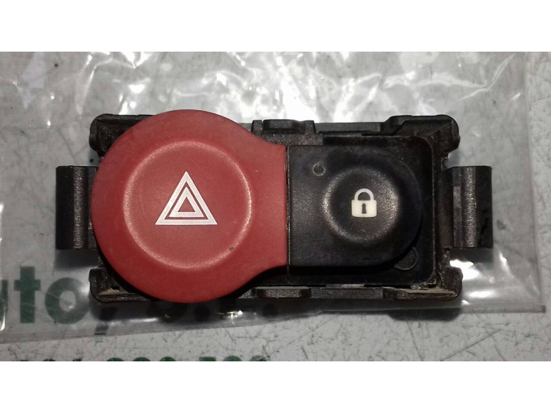 Recambio de warning para renault modus luxe privilege referencia OEM IAM 8200214896  