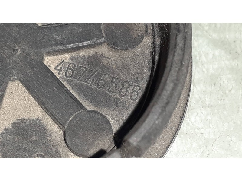 Recambio de tapacubos para fiat doblo (119) referencia OEM IAM 46746586  1 TAPA Recambio de tapacubos para fiat doblo (119) referencia OEM IAM 46746586  1 TAPA