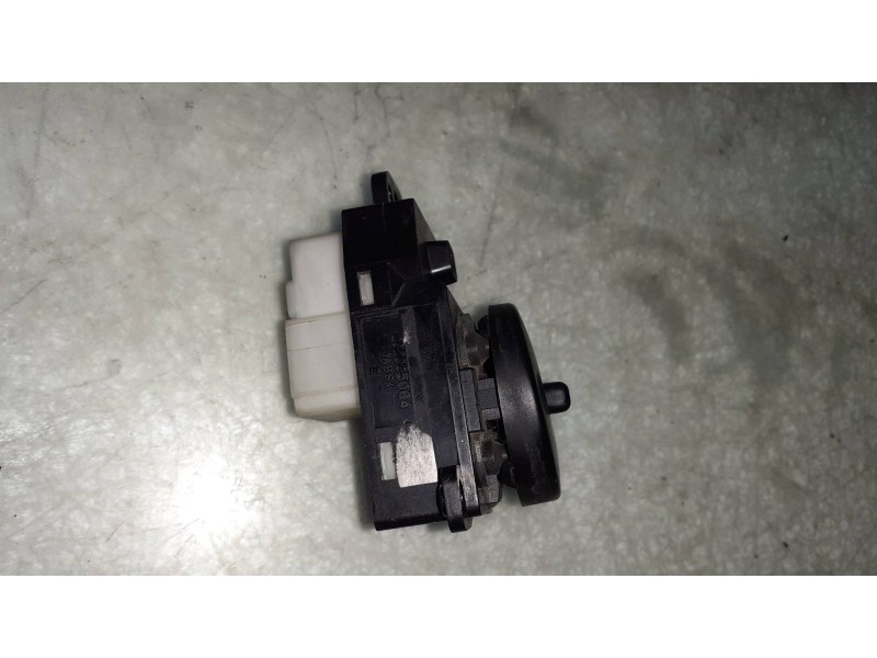 Recambio de mando retrovisor para kia rio 1.5 crdi ex1 referencia OEM IAM 202005064  CONECTOR 6 PINES