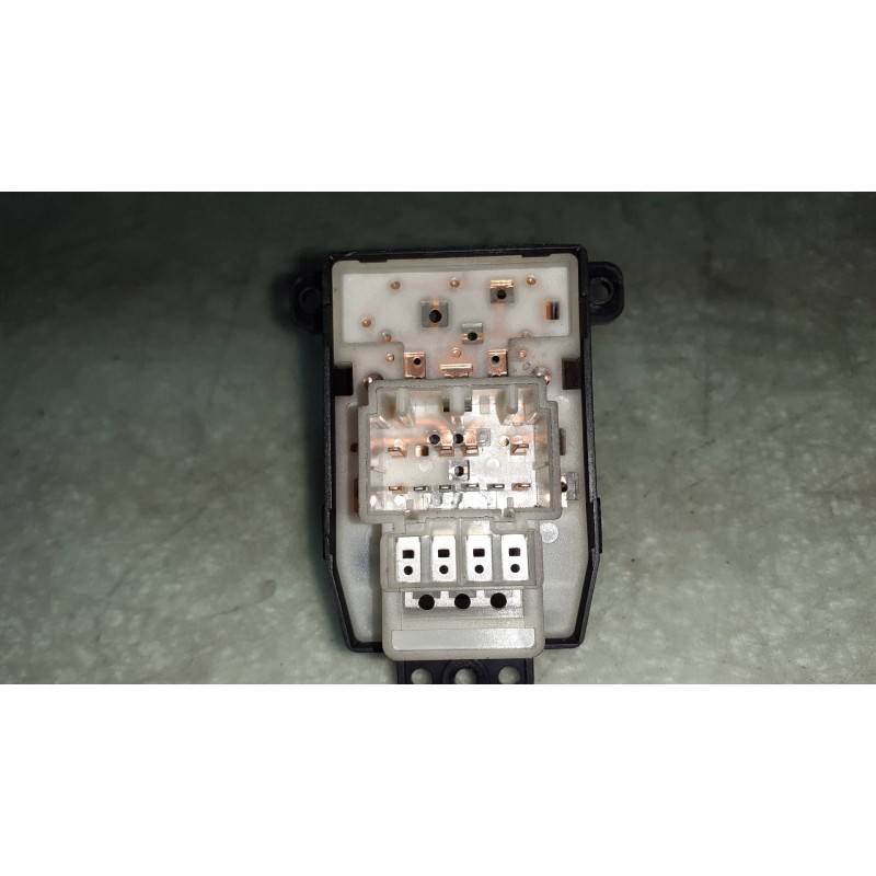 Recambio de mando retrovisor para kia rio 1.5 crdi ex1 referencia OEM IAM 202005064  CONECTOR 6 PINES