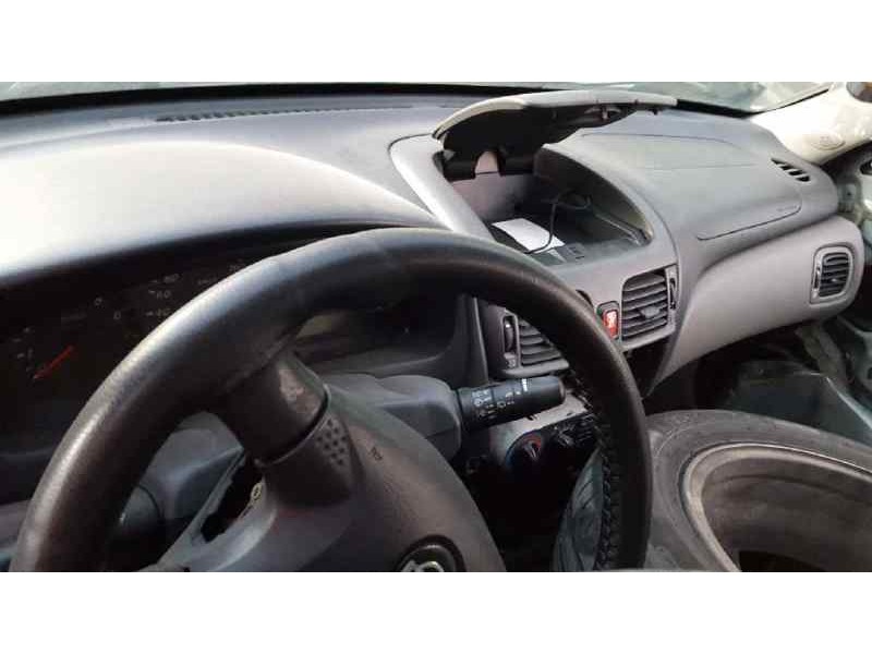 nissan almera (n16/e) del año 2002