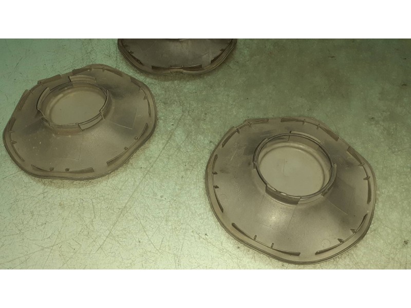 Recambio de tapacubos para volvo serie 850 referencia OEM IAM 9140405  3 TAPAS