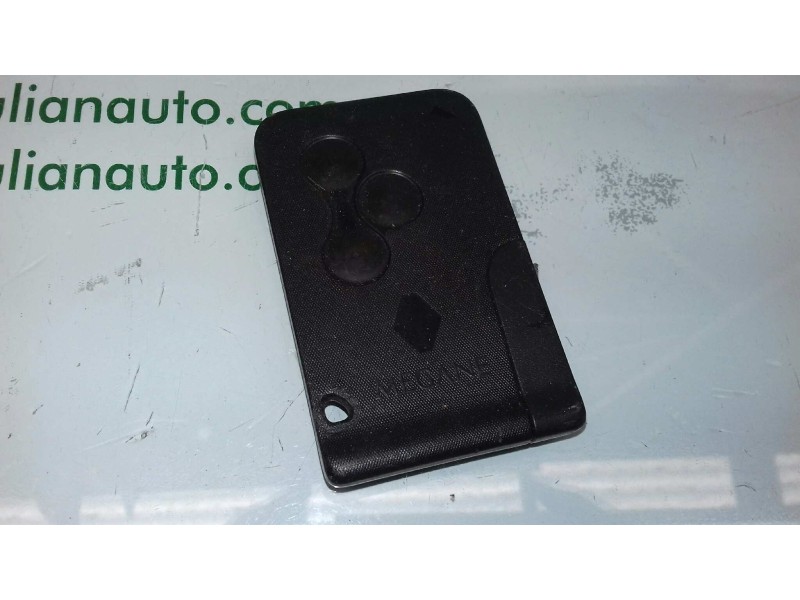 Recambio de centralita motor uce para renault megane ii berlina 5p confort authentique referencia OEM IAM 8200321263 215842882A 