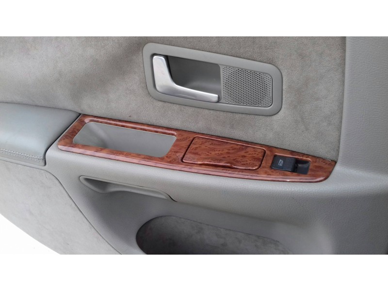 audi a8 (d2) del año 2000