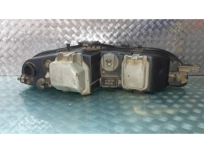 Recambio de faro izquierdo para fiat bravo (182) 1.6 16v / 16v 100 sx referencia OEM IAM 37870748S  