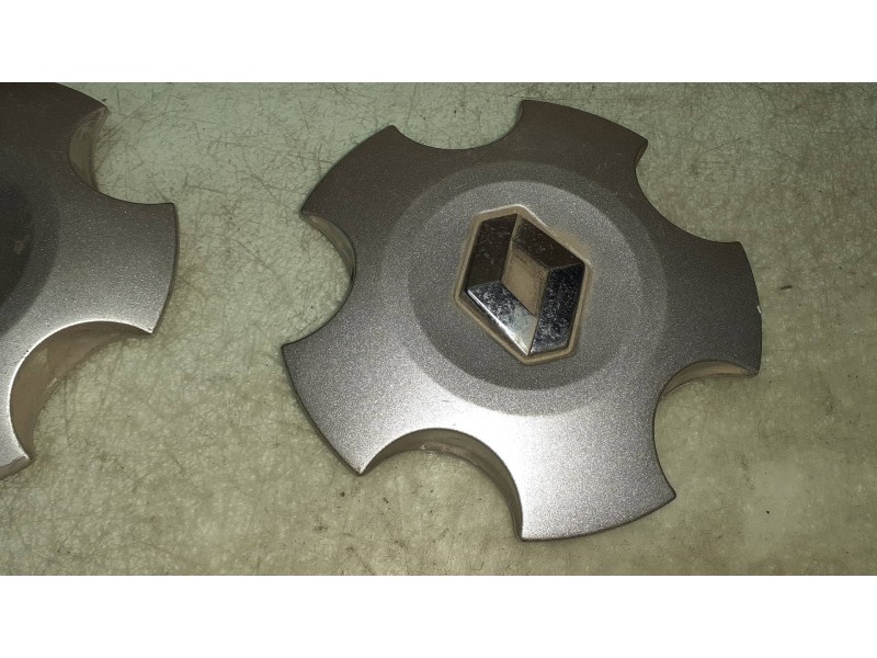 Recambio de tapacubos para renault laguna (b56) 1.8 cat referencia OEM IAM 8200027372  3 TAPAS Recambio de tapacubos para renault laguna (b56) 1.8 cat referencia OEM IAM 8200027372  3 TAPAS