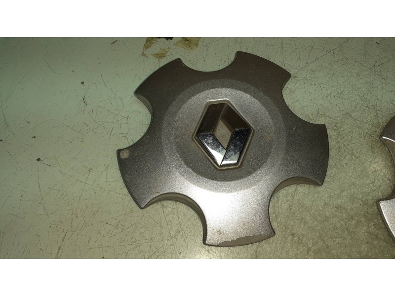 Recambio de tapacubos para renault laguna (b56) 1.8 cat referencia OEM IAM 8200027372  3 TAPAS Recambio de tapacubos para renault laguna (b56) 1.8 cat referencia OEM IAM 8200027372  3 TAPAS
