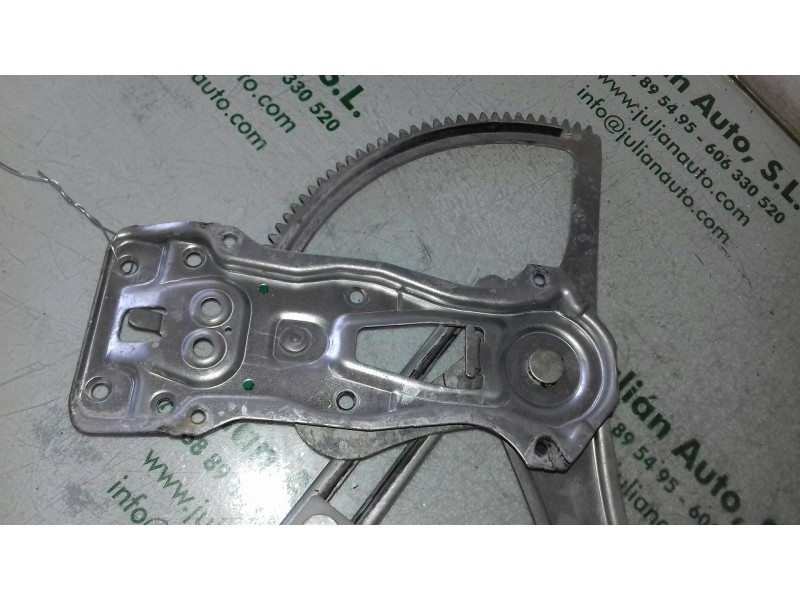 Recambio de elevalunas delantero izquierdo para mercedes-benz clase e (w210) berlina diesel 270 cdi (210.016) referencia OEM IAM