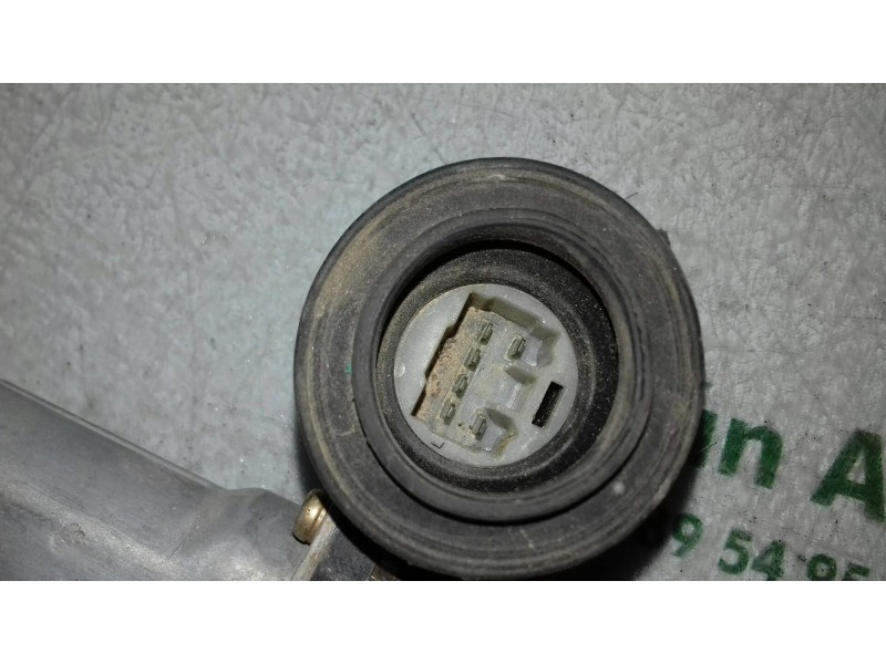 Recambio de elevalunas delantero izquierdo para toyota land cruiser (j12) 3.0 d4-d vx referencia OEM IAM 8572058010 CONECTOR 4 P