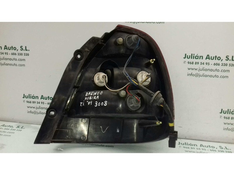 Recambio de piloto trasero izquierdo para daewoo nubira berlina sx plus referencia OEM IAM 0311001419  