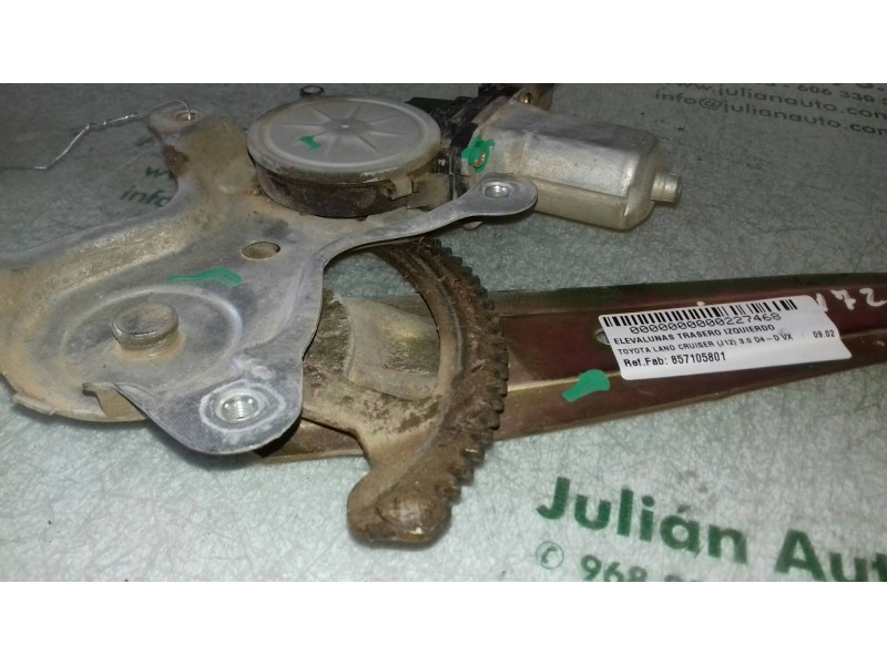 Recambio de elevalunas trasero izquierdo para toyota land cruiser (j12) 3.0 d4-d vx referencia OEM IAM 857105801 CONECTOR 4 PINE