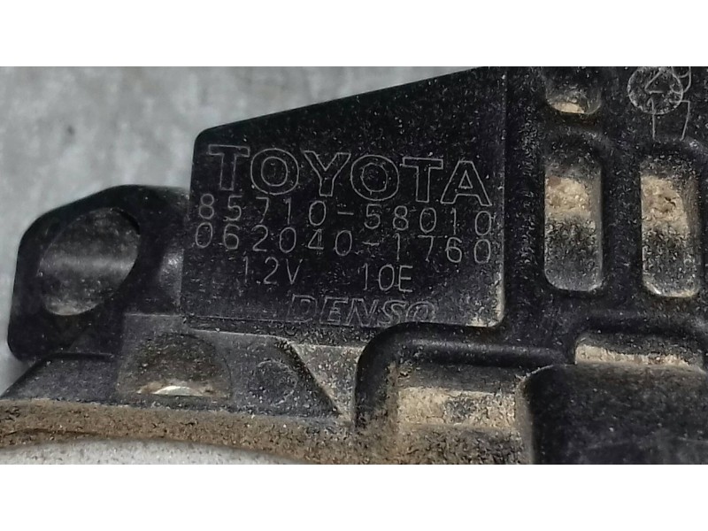 Recambio de elevalunas trasero izquierdo para toyota land cruiser (j12) 3.0 d4-d vx referencia OEM IAM 857105801 CONECTOR 4 PINE