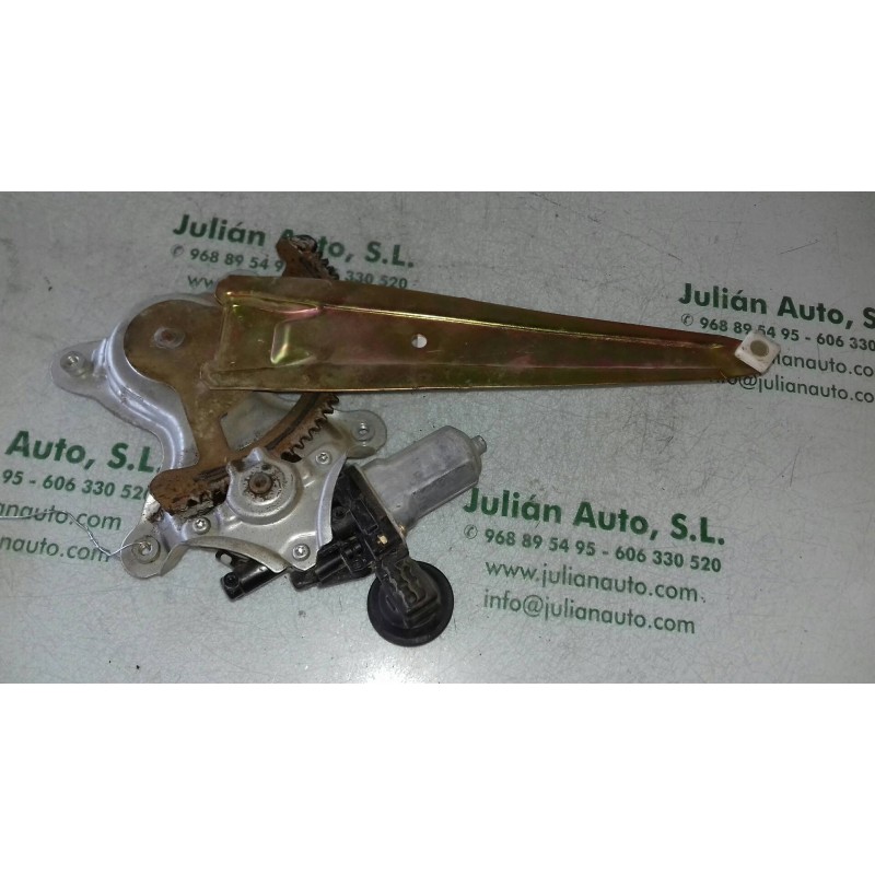 Recambio de elevalunas trasero izquierdo para toyota land cruiser (j12) 3.0 d4-d vx referencia OEM IAM 857105801 CONECTOR 4 PINE