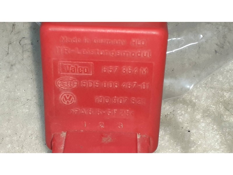 Recambio de resistencia calefaccion para seat toledo (1m2) executive referencia OEM IAM 1J0907521 5DS00646701 CONECTOR 3 PINES