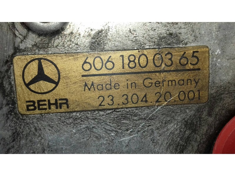 Recambio de enfriador aceite motor para mercedes-benz clase e (w211) berlina e 220 cdi (211.006) referencia OEM IAM 6061800365 2