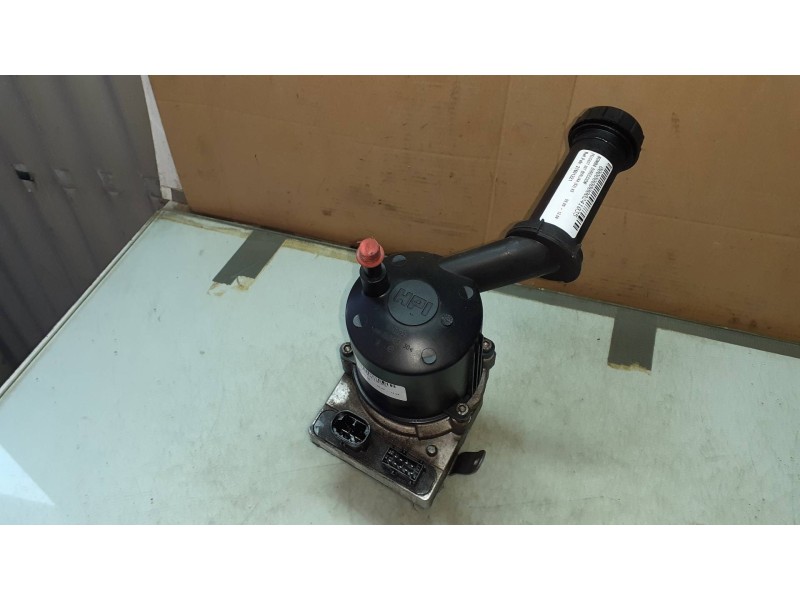 Recambio de bomba direccion para peugeot 307 berlina (s2) xs referencia OEM IAM 21601221  113092