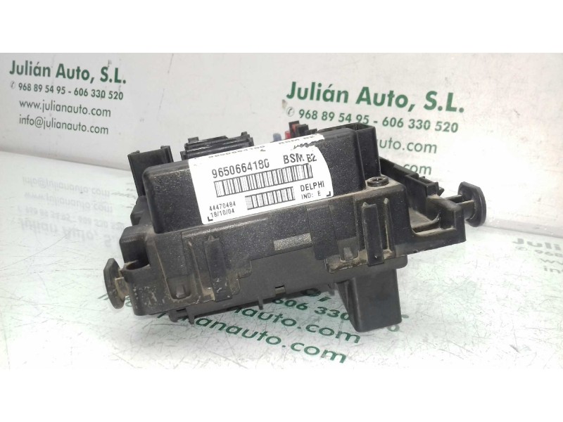 Recambio de caja reles / fusibles para peugeot 307 (s1) xr referencia OEM IAM 9650664180 BSM B2 DELPHI
