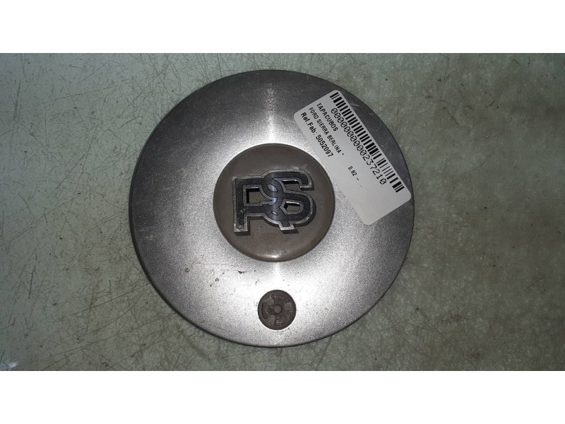 Recambio de tapacubos para ford sierra berlina referencia OEM IAM 5052097 90029 1 TAPA