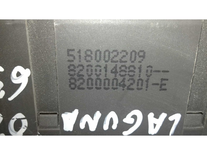 Recambio de caja reles / fusibles para renault laguna ii (bg0) authentique referencia OEM IAM 8200004201E 8200283811 518831011