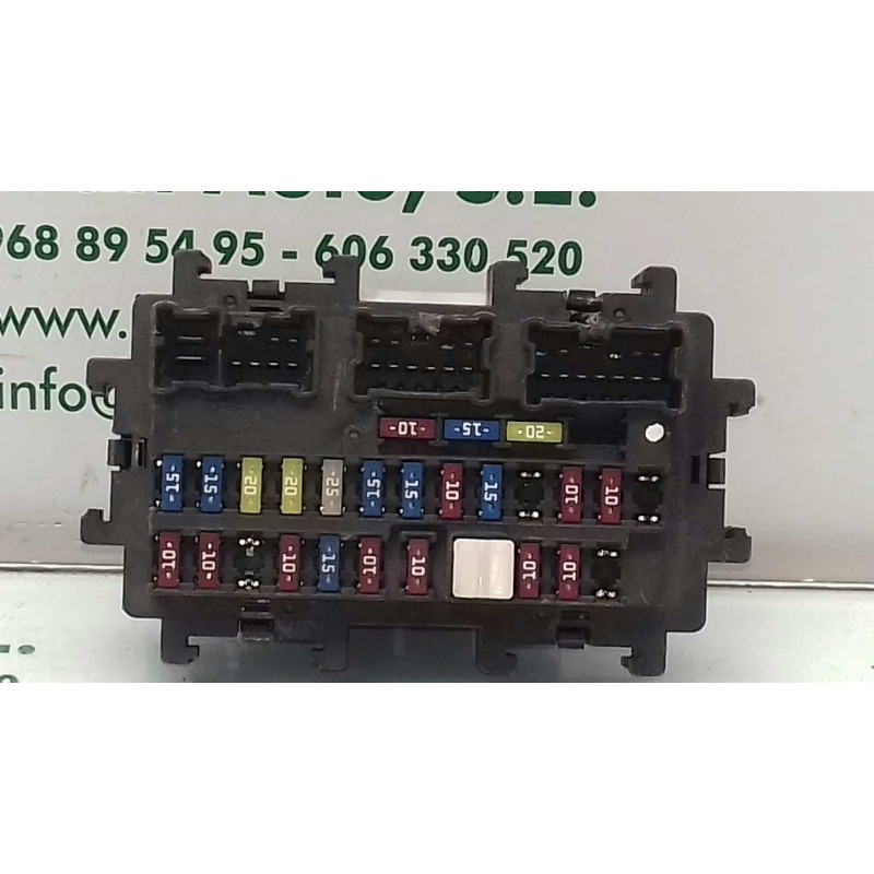 Recambio de caja reles / fusibles para renault koleos dynamique referencia OEM IAM 252360745R LN7076 